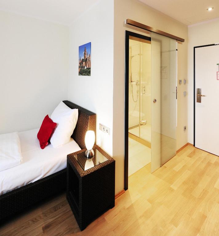 Guesthouse Maguncia Habitación foto